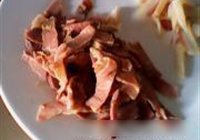 香椿炒火腿肉的做法 步骤4
