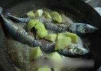 鲅鱼炖土豆的做法 步骤8