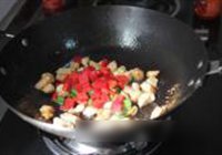蒜辣鸡丁的做法 步骤5