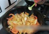 鲜虾炒白菜的做法 步骤14
