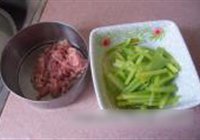 莴笋肉丝的做法 步骤2
