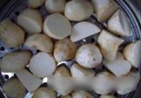 芋儿粉蒸肉的做法 步骤6