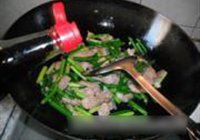 蒜苗炒肉片的做法 步骤13