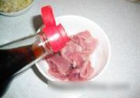 蒜苗炒肉片的做法 步骤5