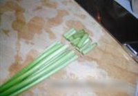 蒜苗炒肉片的做法 步骤2