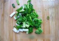酸菜肉片山药的做法 步骤3