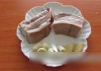 杏鲍菇扣肉的做法 步骤2