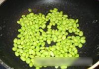 奶蛋双色清炒虾仁的做法 步骤7