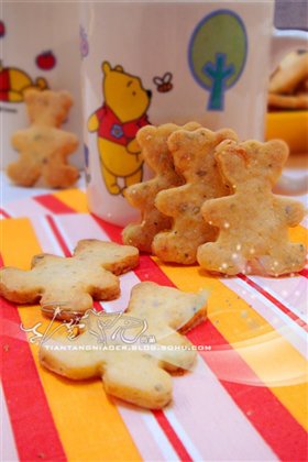 维尼小熊芝士咸味饼干