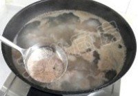 排骨豆角焖面的做法 步骤4