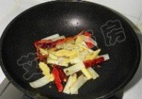 鱼头炖豆腐的做法 步骤6