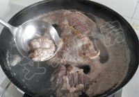 石锅辣牛肉汤的做法 步骤2