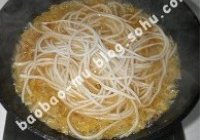 酸菜白肉炖粉条的做法 步骤11