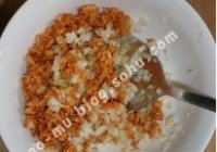 金银蒜粉丝蒸扇贝的做法 步骤5