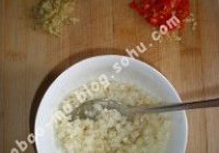 金银蒜粉丝蒸扇贝的做法 步骤2