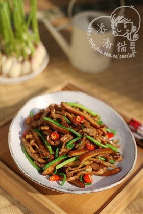 青蒜炒豆干肉丝
