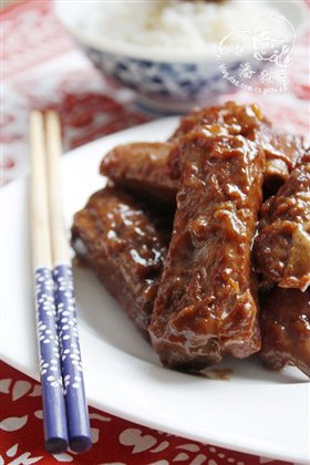 玫瑰腐乳烧排骨