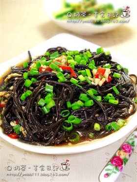凉拌蕨根粉