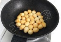 红烧鹌鹑蛋的做法 步骤10