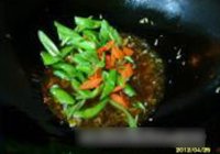 溜肉段的做法 步骤7