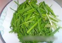 西红柿鸡蛋炒蒜苗的做法 步骤1