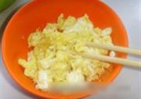 西红柿鸡蛋炒蒜苗的做法 步骤5