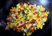 泰式菠萝炒饭的做法 步骤4
