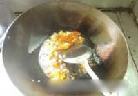 腊肉炒蒜苔的做法 步骤8