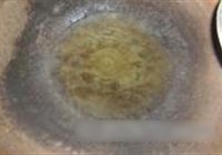 爆炒海螺肉的做法 步骤2