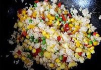 泰式菠萝炒饭的做法 步骤5