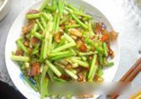 腊肉炒蒜苔的做法 步骤15