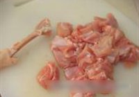 菠萝咕噜鸡肉的做法 步骤1