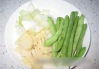 炒猫耳朵的做法 步骤1