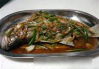 清蒸鲈鱼的做法 步骤6