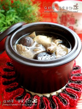 双菇炖鸡