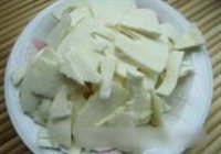 春笋木耳炒肉的做法 步骤4
