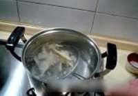 莴笋溜鱼片的做法 步骤4