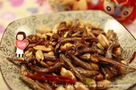 丁香鱼炒花生