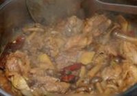 小菇烧鸡腿的做法 步骤7