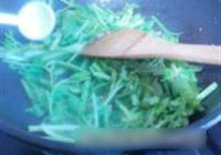 芹菜肉丝的做法 步骤3