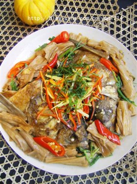 腐竹干烧鱼头