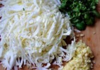 海兔子鱼干拌白菜心的做法 步骤6