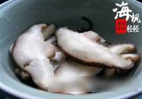荠菜腊肠煲仔饭的做法 步骤4