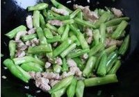 铁锅豆角焖面的做法 步骤7