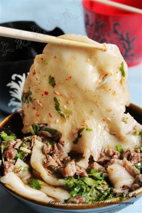 卤肉铺盖面
