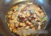 黄鱼鲞烧肉的做法 步骤8