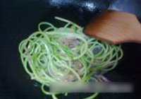 手撕蒜苔的做法 步骤6