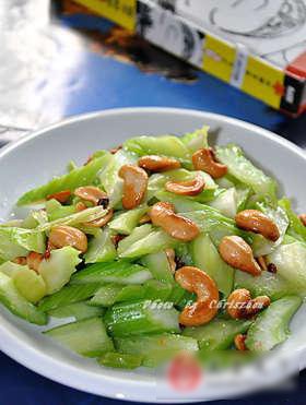 西芹炒腰果