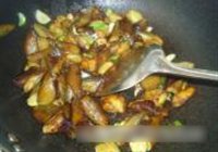 酱烧茄子的做法 步骤9