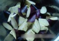 酱烧茄子的做法 步骤2